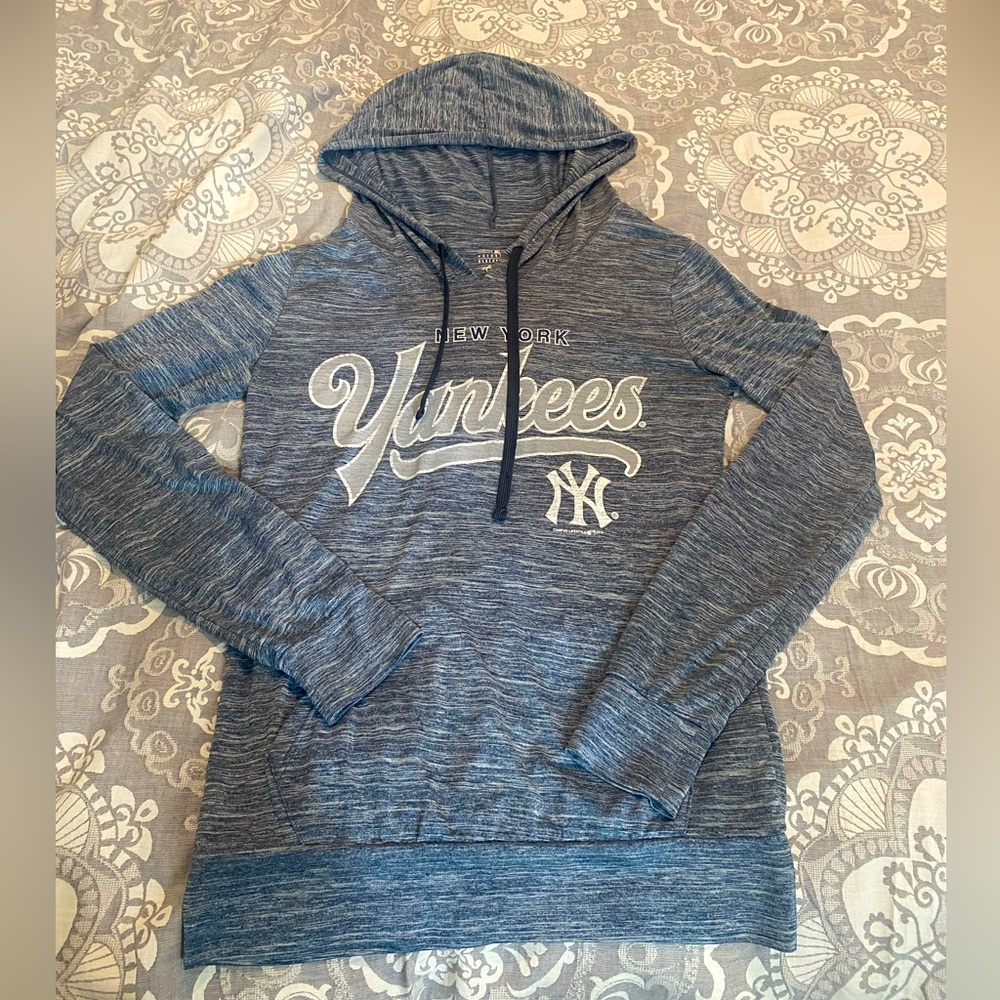 Heather blue, XS, Yankees hoodie